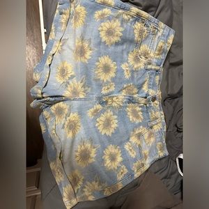 American Eagle mom shorts size 14